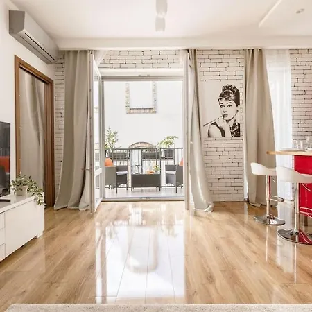 Relaxing Spacious Balcony Super Near Opera * Budapest
