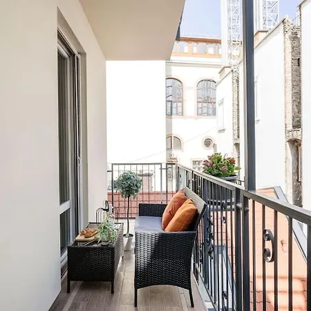 Appartement Relaxing Spacious Balcony Super Near Opera Boedapest