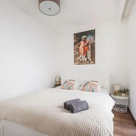 Appartement Relaxing Spacious Balcony Super Near Opera Boedapest